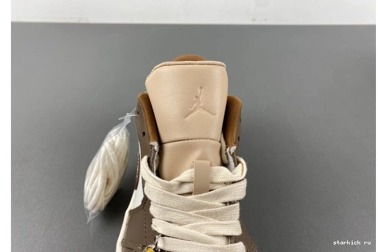 1 RETRO LOW  JORDAN HF5743-221 HF5743-221 0802